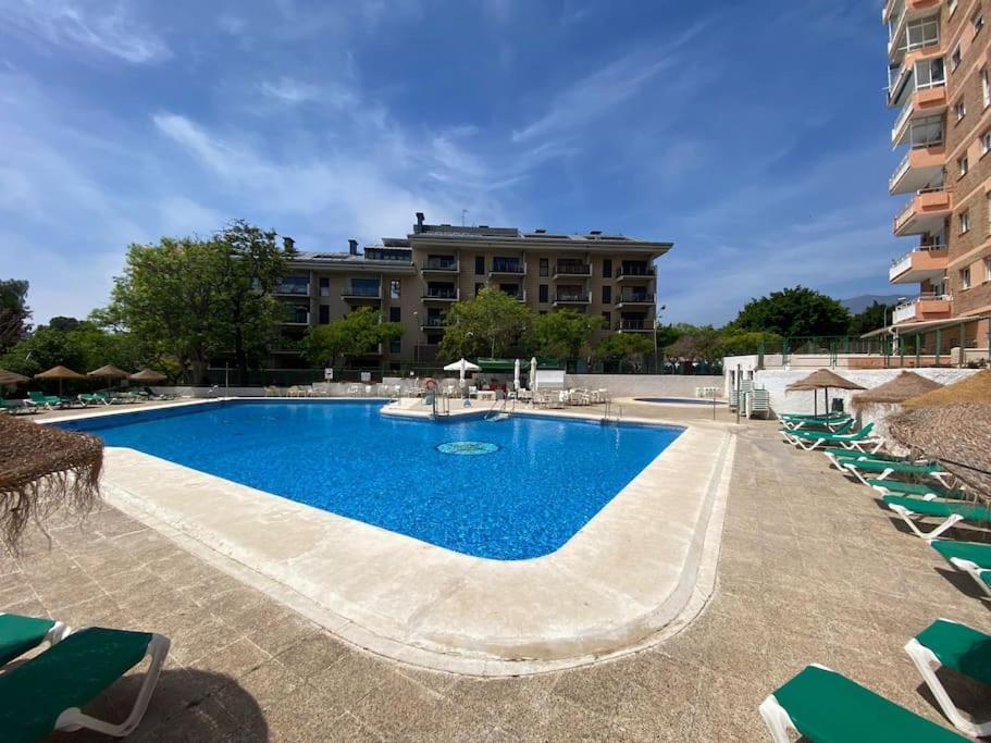 ベナルマデナAtico C/Vistas, Recep 24H, Piscinas Y Parkingアパートメント エクステリア 写真