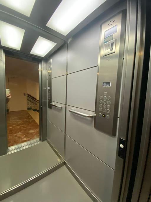 ベナルマデナAtico C/Vistas, Recep 24H, Piscinas Y Parkingアパートメント エクステリア 写真