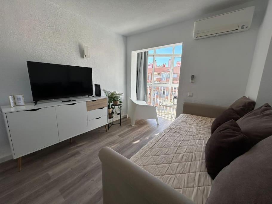 ベナルマデナAtico C/Vistas, Recep 24H, Piscinas Y Parkingアパートメント エクステリア 写真