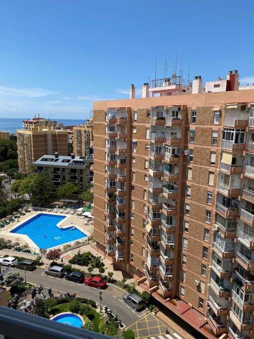 ベナルマデナAtico C/Vistas, Recep 24H, Piscinas Y Parkingアパートメント エクステリア 写真