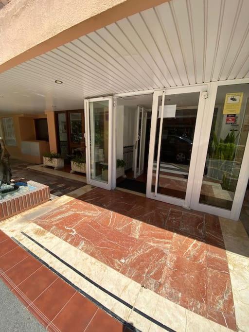 ベナルマデナAtico C/Vistas, Recep 24H, Piscinas Y Parkingアパートメント エクステリア 写真