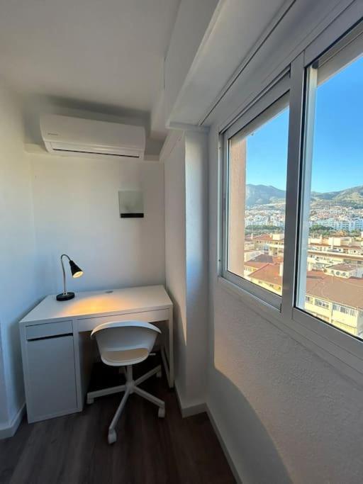 ベナルマデナAtico C/Vistas, Recep 24H, Piscinas Y Parkingアパートメント エクステリア 写真